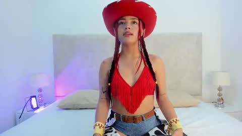 Snapshot of martinaa_garcia chatting on October 22, 7:57 pm Martina online show from October 22, 7:57 pm