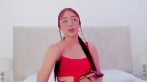 Snapshot of martinaa_garcia chatting on October 27, 7:51 pm Martina online show from October 27, 7:51 pm