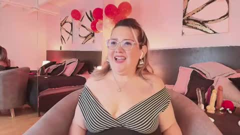 Martina Caicedo online show from February 15, 12:54 pm