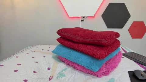 Martina online show from December 16, 8:09 am