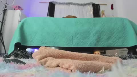 Snapshot of martinarossi chatting on December 5, 6:59 pm ... ... online show from December 5, 6:59 pm