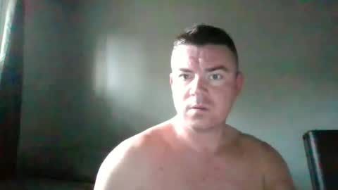Snapshot of martinczech2025 chatting on October 17, 3:47 pm martinczech2025 online show from October 17, 3:47 pm
