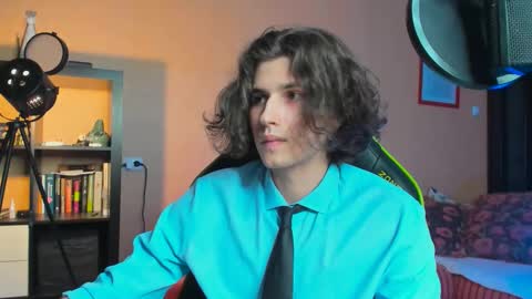 Snapshot of martinlutar420 chatting on November 1, 3:03 pm Daddy Marty online show from November 1, 3:03 pm