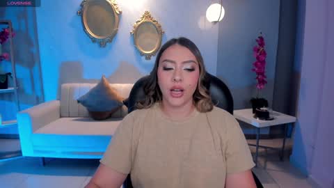 Snapshot of martinnabonnet chatting on January 23, 1:13 pm Martinna Bonnet online show from January 23, 1:13 pm