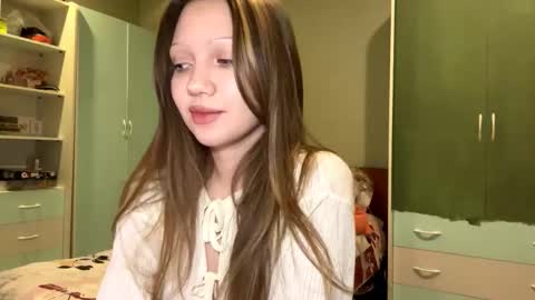 Emily online show from September 27, 8:25 pm
