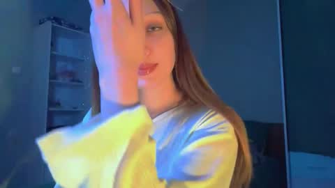 Emily online show from October 4, 8:07 pm