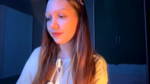 Emily online show from October 6, 8:06 pm