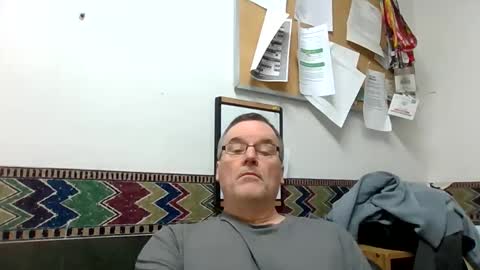 Snapshot of marty1688 chatting on April 6, 10:27 am marty1688 online show from April 6, 10:27 am