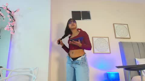 mary_cute9 online show from February 28, 12:17 pm