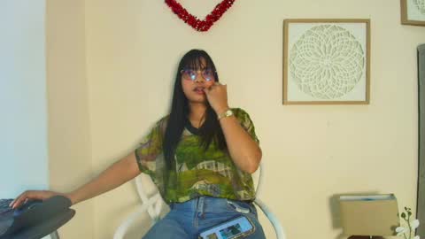 mary_cute9 online show from April 13, 12:21 pm