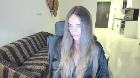 Snapshot of mary_janee__ chatting on February 6, 1:36 pm Mary Jane online show from February 6, 1:36 pm
