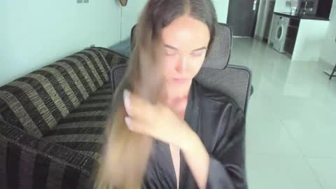 Mary Jane online show from May 30, 5:48 am