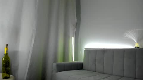 Julia online show from February 27, 6:18 am