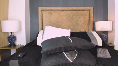 Snapshot of mary_kisss chatting on December 26, 9:15 pm online show from December 26, 9:15 pm