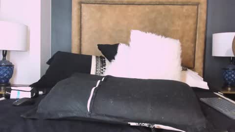 Snapshot of mary_kisss chatting on February 18, 8:36 pm online show from February 18, 8:36 pm