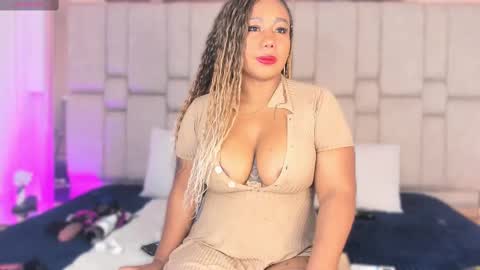 Snapshot of mary_kisss chatting on October 8, 8:50 pm online show from October 8, 8:50 pm