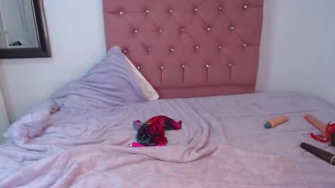 Snapshot of mary_live18 chatting on March 1, 6:43 pm Hi guys im Mary online show from March 1, 6:43 pm