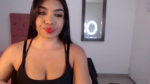 Snapshot of mary_live18 chatting on March 11, 12:17 pm Hi guys im Mary online show from March 11, 12:17 pm