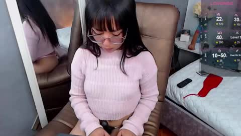 Snapshot of mary_luckaysha chatting on November 17, 6:46 pm mary_luckaysha online show from November 17, 6:46 pm