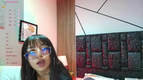 mary_luckaysha online show from February 3, 10:59 pm