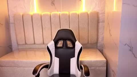 Snapshot of mary_luxx_tp chatting on November 2, 3:20 am mary_luxx_tp online show from November 2, 3:20 am