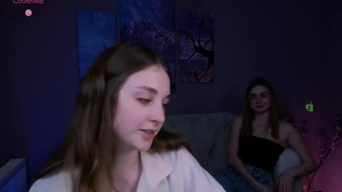 Mary online show from January 8, 8:22 pm