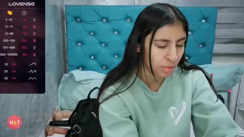  Mary Moon  online show from December 3, 10:46 am