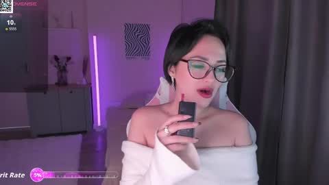 Mary online show from March 24, 1:21 am