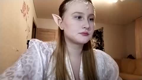 Snapshot of mary_robbins chatting on October 28, 4:20 pm Mary online show from October 28, 4:20 pm