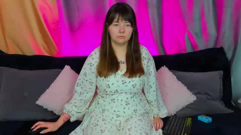 mary_stevenss online show from December 18, 8:42 am