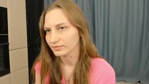 Snapshot of maryannamumbower chatting on June 24, 7:29 am Maria online show from June 24, 7:29 am