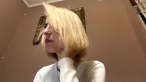 Snapshot of maryannaplateros chatting on February 8, 5:38 pm Tessa online show from February 8, 5:38 pm