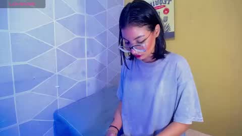 maryeclars online show from January 13, 7:13 am