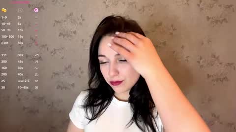 Stephie online show from February 1, 8:07 pm