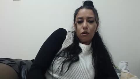 Snapshot of maryem199115 chatting on February 1, 1:20 pm maryem online show from February 1, 1:20 pm