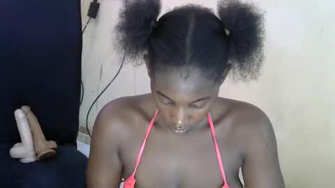 Snapshot of marygaire72 chatting on November 5, 8:36 am Mary online show from November 5, 8:36 am