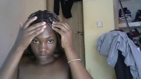 Snapshot of marygaire72 chatting on December 15, 8:07 am Mary online show from December 15, 8:07 am