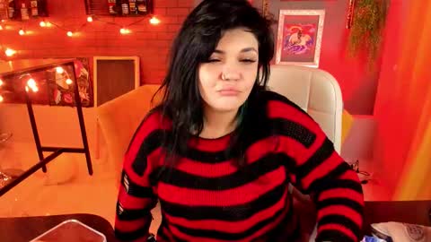 Mary online show from October 19, 8:42 pm