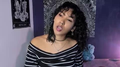 Snapshot of maryjane_785039 chatting on December 2, 9:45 am maria online show from December 2, 9:45 am