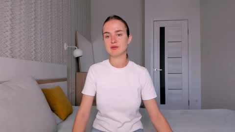 Mari online show from November 4, 6:34 am