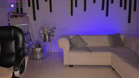 Snapshot of marylewis_ chatting on March 10, 5:50 pm Mary online show from March 10, 5:50 pm
