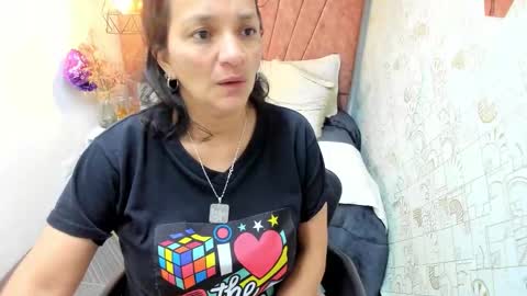 Marylin online show from December 5, 8:23 am