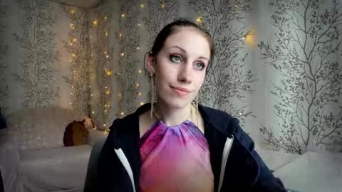 Mary Lou online show from September 22, 9:22 am