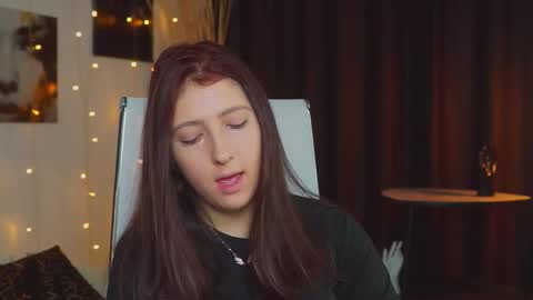 Snapshot of marymillerr chatting on September 30, 7:35 am Mary Miller online show from September 30, 7:35 am