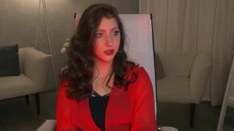 Snapshot of marymillerr chatting on October 19, 6:47 am Mary Miller online show from October 19, 6:47 am