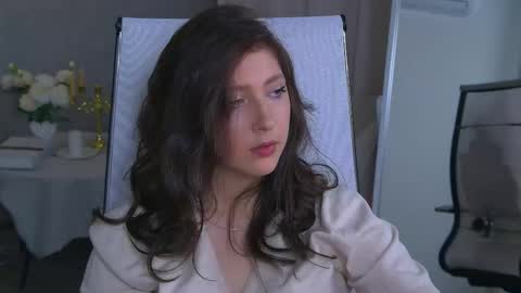 Snapshot of marymillerr chatting on November 7, 9:42 am Mary Miller online show from November 7, 9:42 am