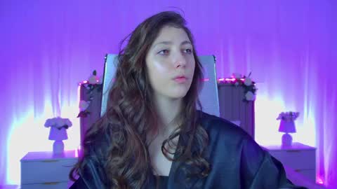 Snapshot of marymillerr chatting on April 30, 12:44 pm Mary Miller online show from April 30, 12:44 pm