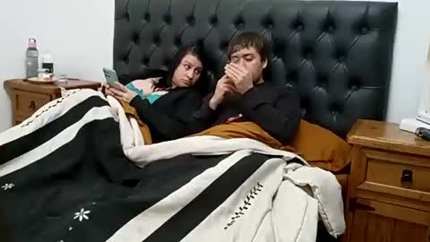 Mary y joni online show from June 2, 2:02 am