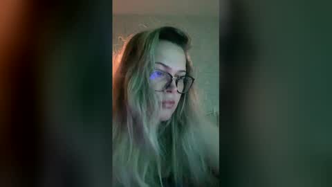 Mary online show from July 26, 9:32 pm
