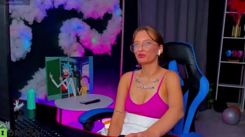Snapshot of maryyy_may chatting on September 11, 5:24 pm maryyy_may online show from September 11, 5:24 pm